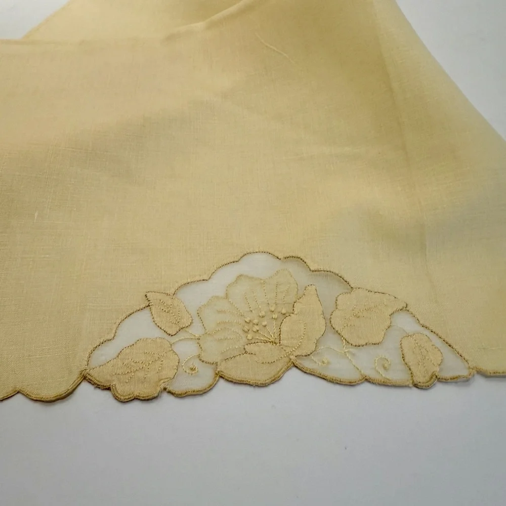 Pair Vintage Pale Yellow Madeira Linen & Organza Fingertip Towels